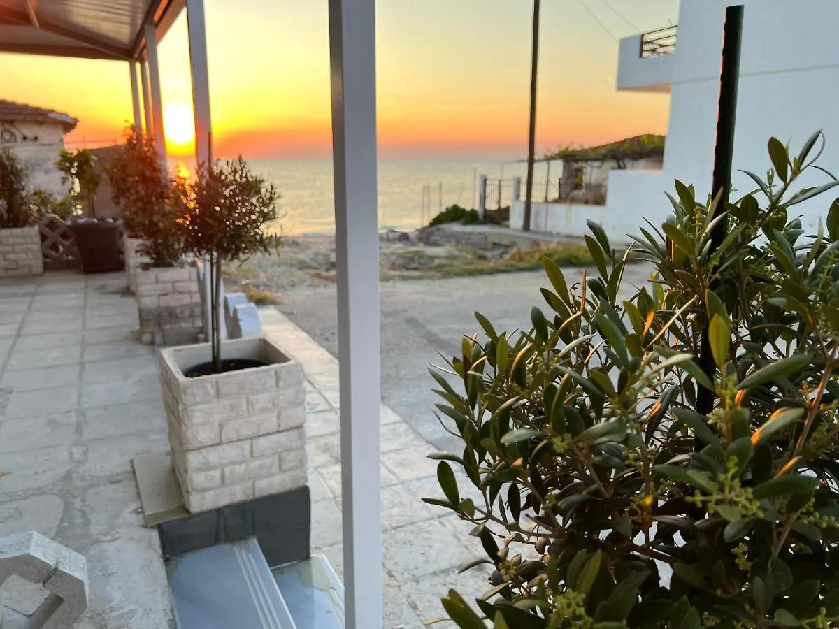 House By The Sea Suites 2 Skála Foúrkas